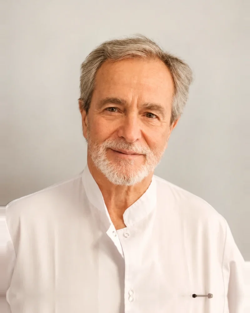 Dr. Isaac Eduardo Levy